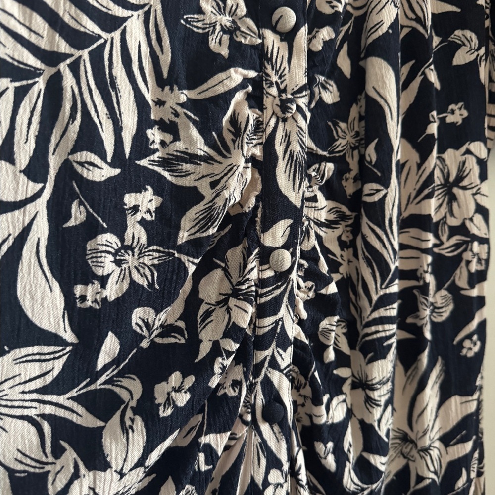 Faherty Blue and White Flutter Sleeve Maxi Dress - Picture 6 of 7